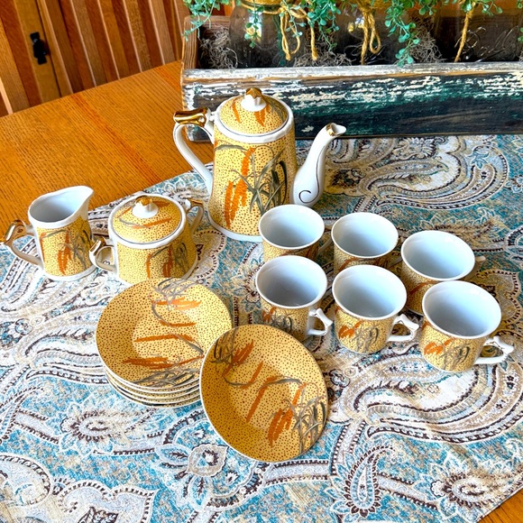 Japanese Kutani-Style Vintage Porcelain Tea Set Hand-Painted Gold Trim